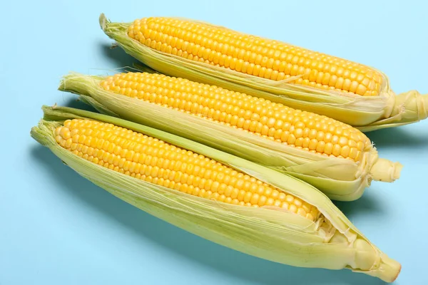 Fresh Corn Cobs Color Background — Stock Photo, Image