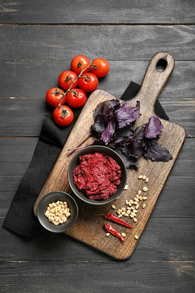 Composition Bowl Tasty Pesto Sauce Ingredients Dark Wooden Background — Stock Photo, Image