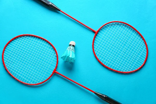 Badminton Rackets Shuttlecock Color Background — Stock Photo, Image