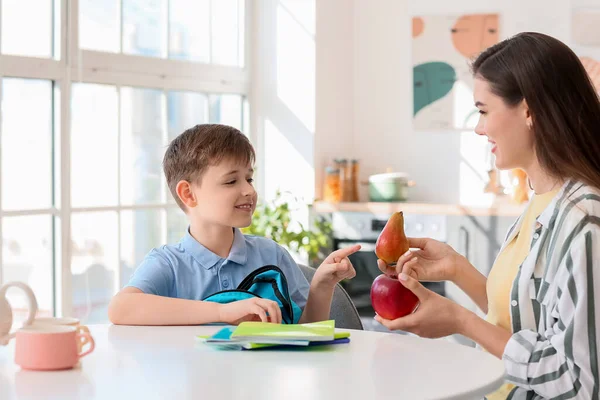 Mother Getting Her Little Boy Ready School — Stock Photo, Image