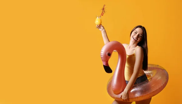 Young Woman Cocktail Inflatable Ring Color Background — Stock Photo, Image