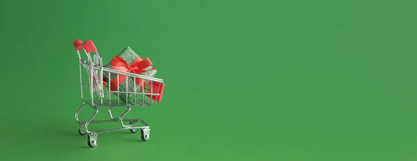 Small Shopping Cart Gift Color Background Space Text — 스톡 사진
