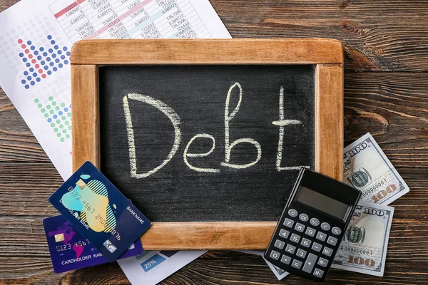 Chalkboard Word Debt Cards Calculator Wooden Background — Stock Photo, Image