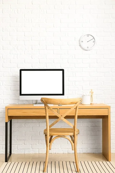 Modern Workplace Computer Brick Wall — Stock Photo, Image