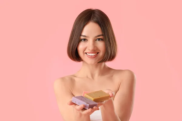 Beautiful Young Woman Soap Color Background — Stock Photo, Image