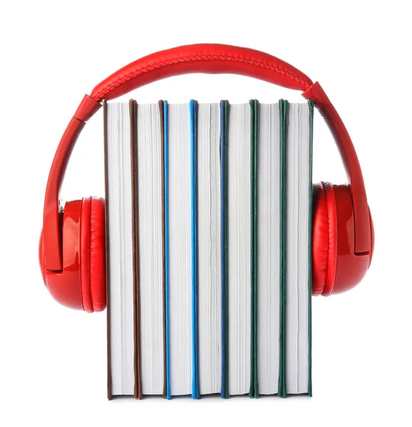 Headphones Modernos Com Livros Sobre Fundo Branco — Fotografia de Stock