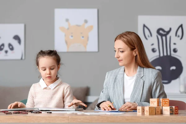 Female Psychologist Working Girl Suffering Autistic Disorder Office — Stock Photo, Image