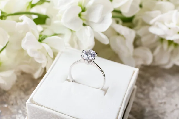 Box Engagement Ring Beautiful Flowers Light Table — Stock Photo, Image