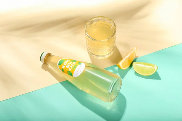 Glass Bottle Fresh Kombucha Tea Citruses Color Background — Stock Photo, Image