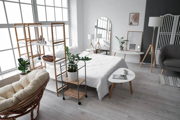 Intérieur Chambre Élégante Avec Lit Confortable — Photo