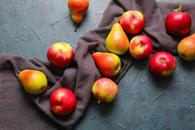 Olgun armutlar ve koyu armutlar