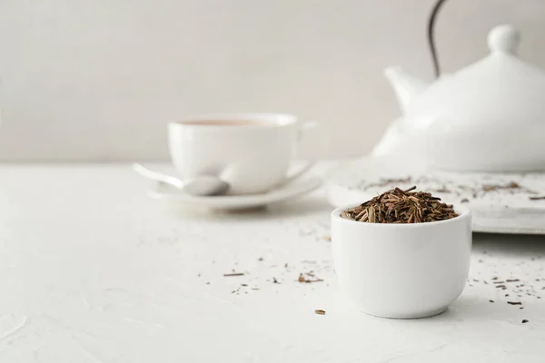 Bowl Dry Hojicha Green Tea Table — Stock Photo, Image