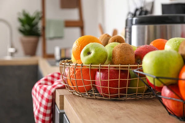 Basket Fresh Fruits Counter Kitchen Closeup — Stock Photo, Image