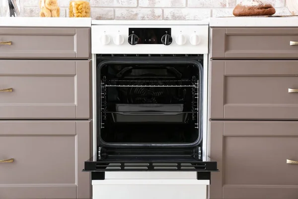 Furnitur Modern Dengan Oven Listrik Dapur — Stok Foto