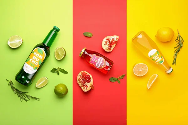 色背景に異なる昆布茶のボトルと組成物 — ストック写真