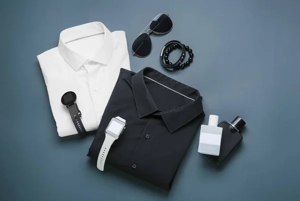 Camicie Maschili Smartwatch Accessori Alla Moda Sfondo Colori — Foto Stock