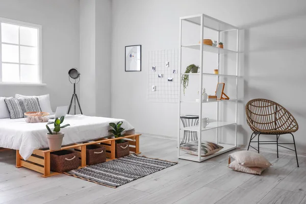 Interior Stylish Bedroom Book Shelf — Stock Photo, Image