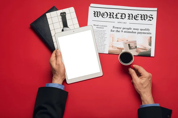 Businessman Using Tablet Computer Drinking Coffee Color Background — Stock Photo, Image