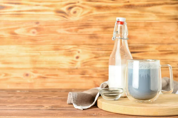 Glass Cup Tasty Charcoal Latte Wooden Background — Stock Photo, Image