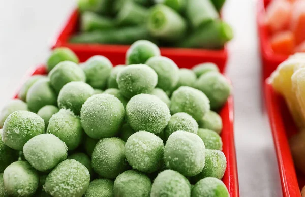 Cuenco Con Guisantes Verdes Congelados Primer Plano — Foto de Stock