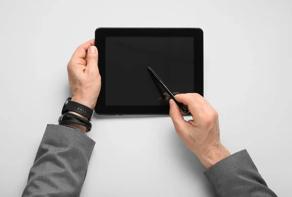 Businessman Working Tablet Computer Office Closeup — Stock Photo, Image