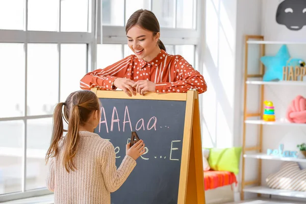 Speech Therapist Working Cute Girl Clinic — Stock Photo, Image