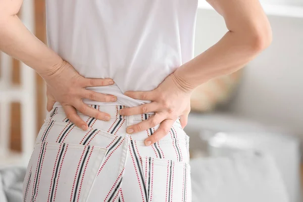 Young Woman Suffering Back Pain Home — Stock Photo, Image