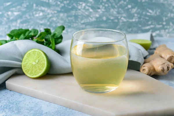 Glass Tasty Juice Lime Ginger Color Background — Stock Photo, Image