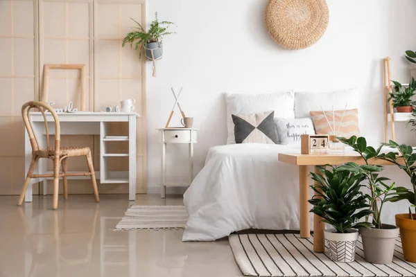 Interior Stylish Bedroom Modern Workplace Houseplants — Stock Photo, Image