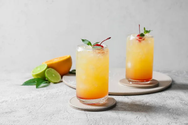 Bicchieri Gustoso Sex Beach Cocktail Sfondo Chiaro — Foto Stock