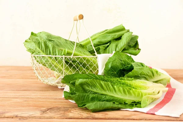 Basket Fresh Romaine Lettuce Wooden Table — Stock Photo, Image