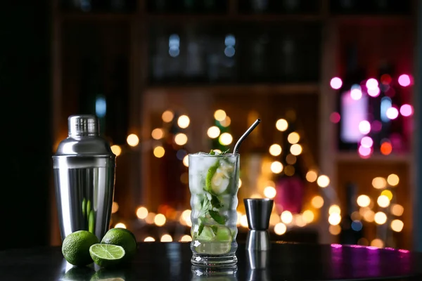 Glass Tasty Mojito Table Bar — Stock Photo, Image