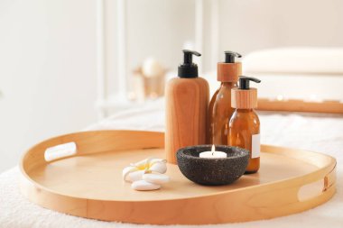 Güzellik salonundaki spa malzemeleri.