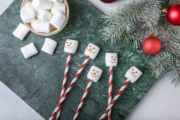 Snowmen Made Soft Marshmallows Table — Stock Photo, Image