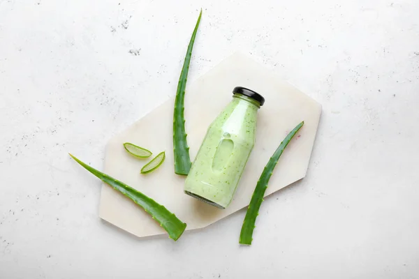 Bottle Healthy Aloe Juice White Background — Stock Photo, Image