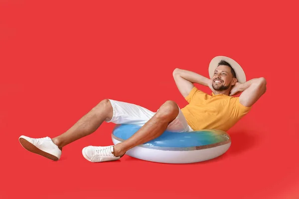 Young Man Inflatable Ring Color Background — Stock Photo, Image
