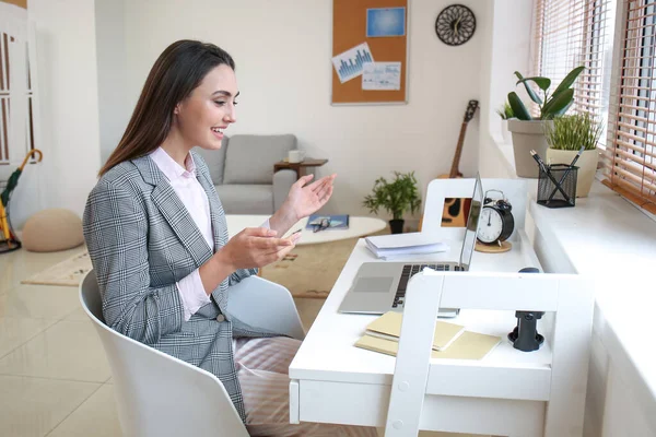 Young Businesswoman Working Home — Stock Photo, Image