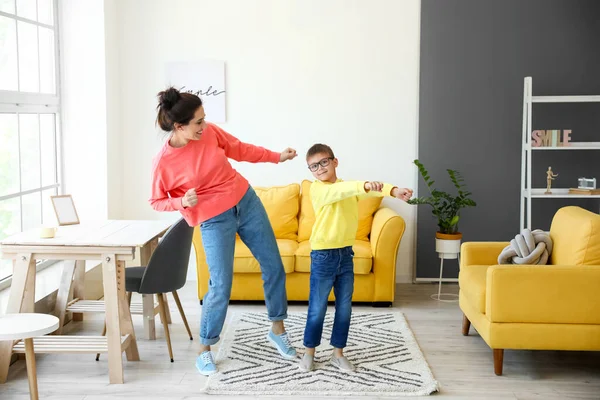 Young Woman Her Little Son Dancing Home — Stock Photo, Image