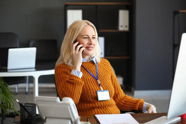 Mature Businesswoman Talking Phone While Working Office — Stock Photo, Image