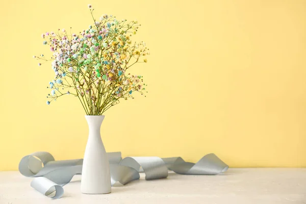Vase Beautiful Gypsophila Flowers Ribbon Table Color Background — Stock Photo, Image