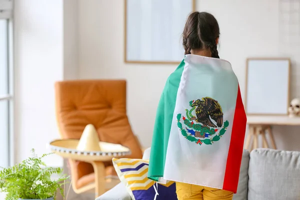 Niña Con Bandera Mexicana Casa —  Fotos de Stock