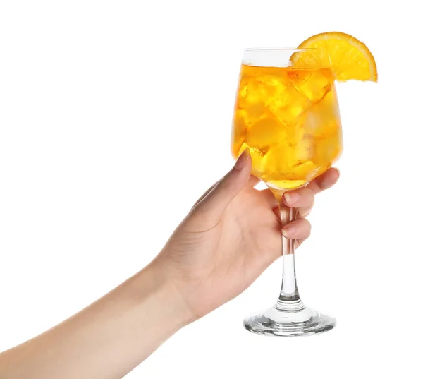 Main Féminine Avec Verre Cocktail Spritz Aperol Sur Fond Blanc — Photo