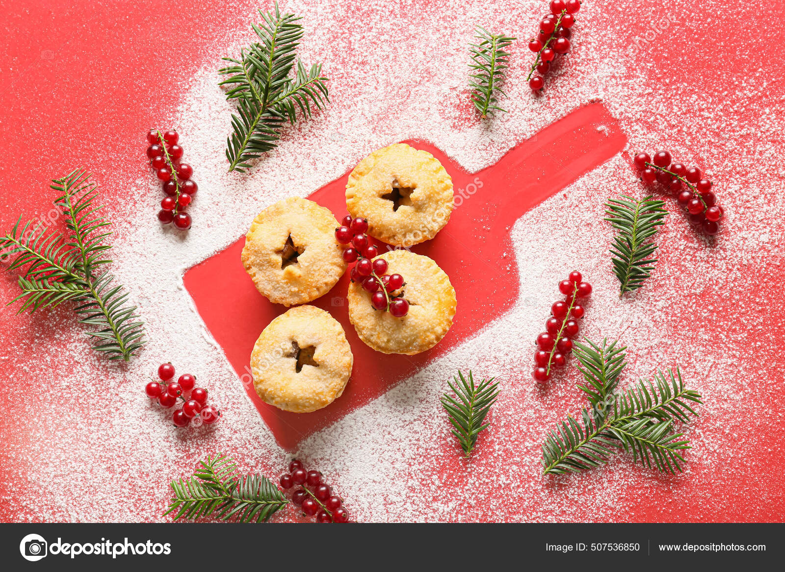 Tasty Mince Pies Color Background Stock Photo by ©serezniy 507536850