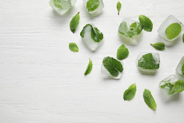 Ice Cubes Mint Leaves Light Wooden Background — Stock Photo, Image