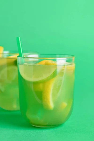 Glasses Tasty Lemonade Color Background — Stock Photo, Image