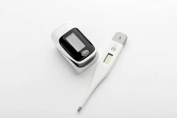 Pulse Oximeter Thermometer White Background — Stock Photo, Image