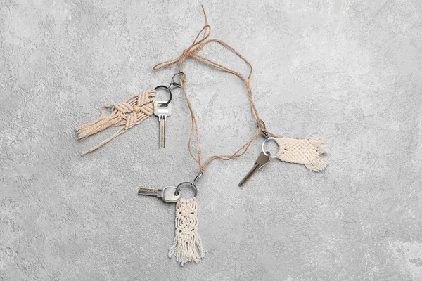 Keys Handmade Cotton Keychains Grey Background — Stock Photo, Image