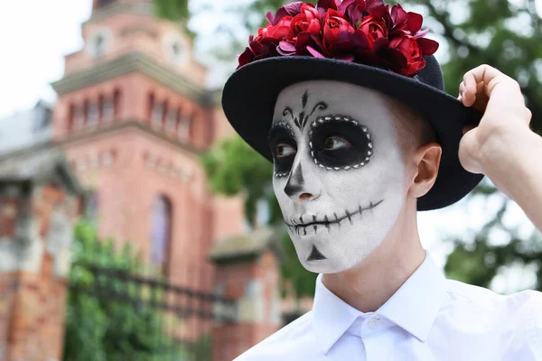 Young Man Painted Skull His Face Outdoors Celebration Mexico Day — Stock Photo, Image
