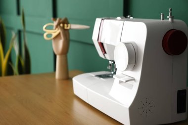 Tablo, closeup modern dikiş makinesi