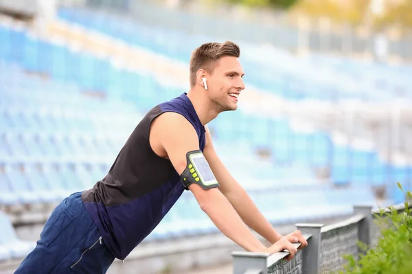 Sporty Young Man Doing Push Ups Stadium — Stock Photo, Image